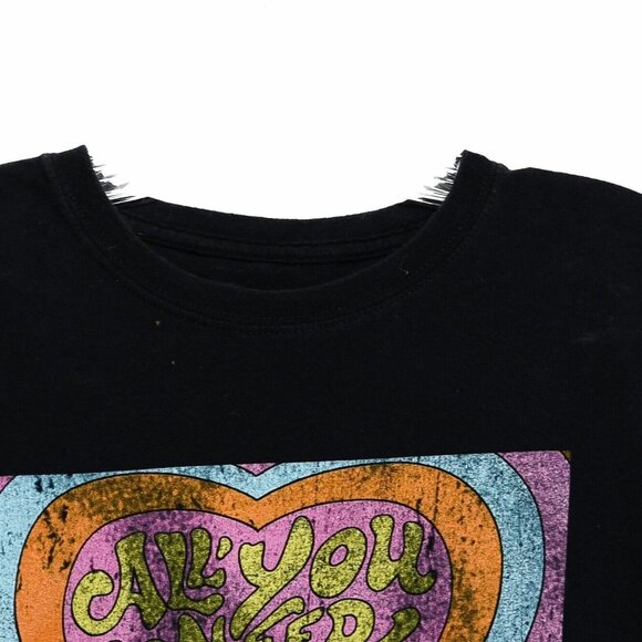 The Beatles All You Need Is Love Black T-Shirt Graphic Print Short Sleeve Size M - Picture 3 of 8